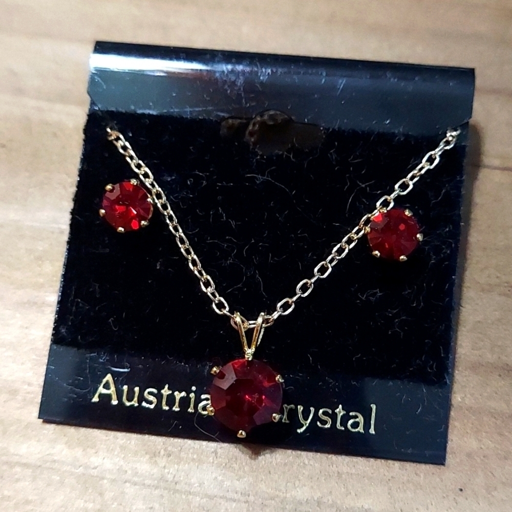 Red Australian Crystal Necklace and Stud Earrings Set